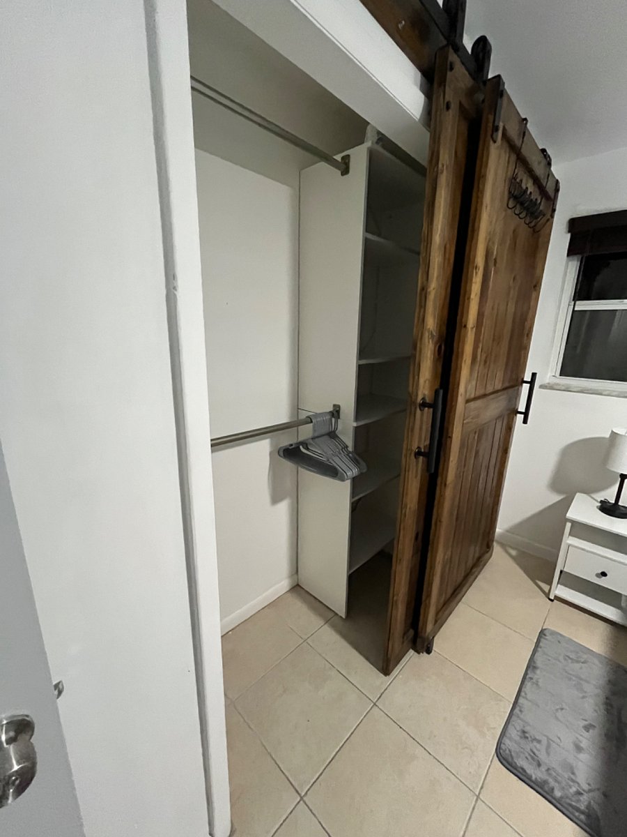 UNIT #2
BEDROOM CLOSET