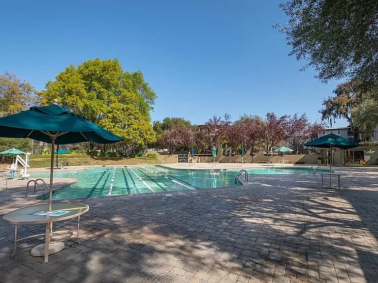 Furnished Finder property 661026_1 photo 17
