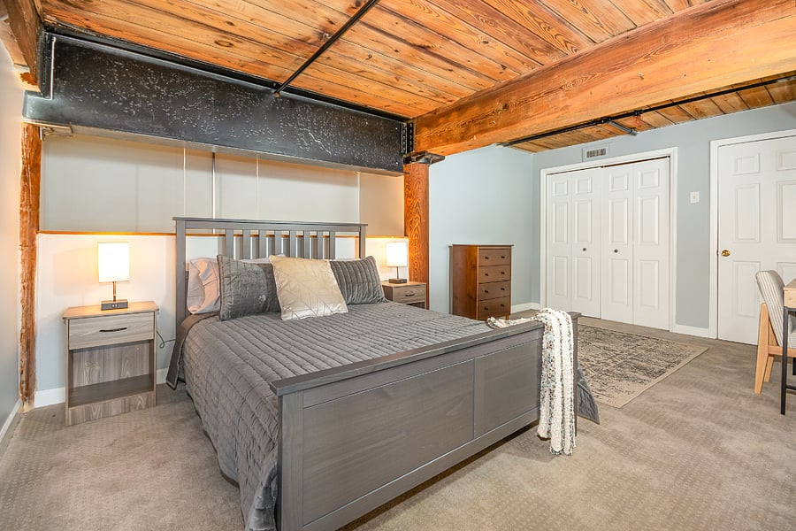 Upstairs loft bedroom