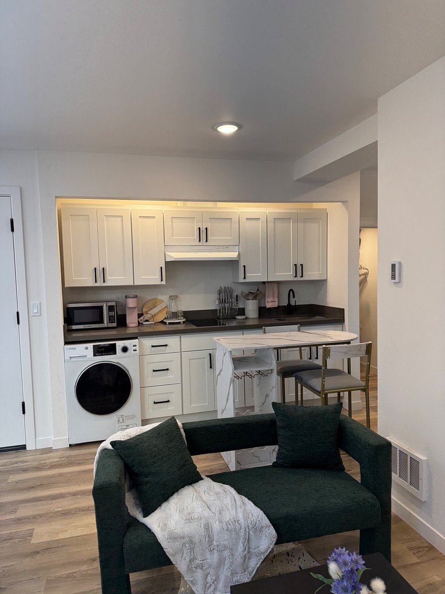Furnished Finder property 661196_1 photo 10