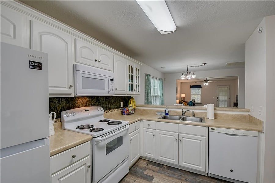 Furnished Finder property 661255_1 photo 5