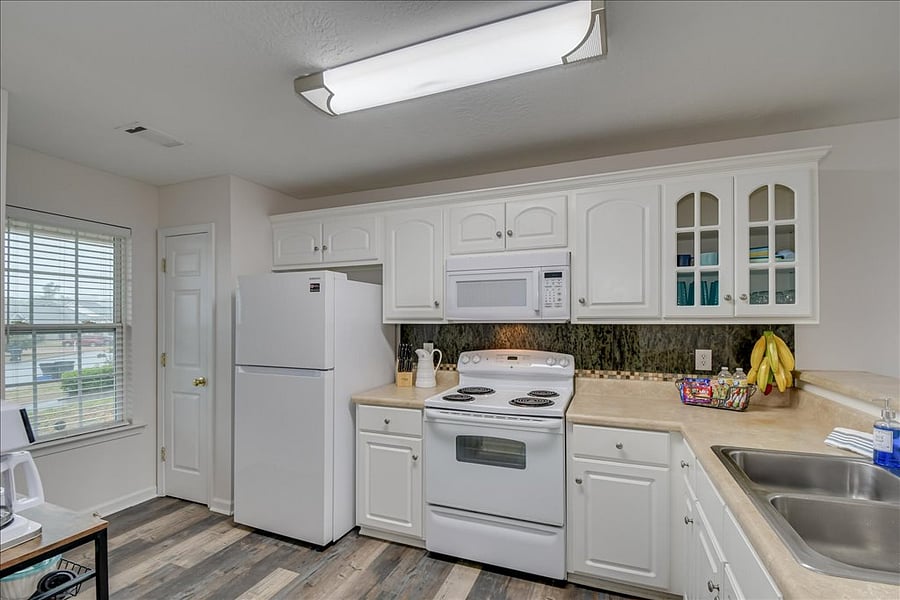 Furnished Finder property 661255_1 photo 4