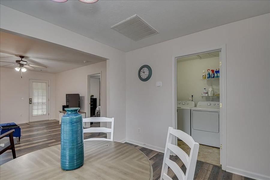 Furnished Finder property 661255_1 photo 14