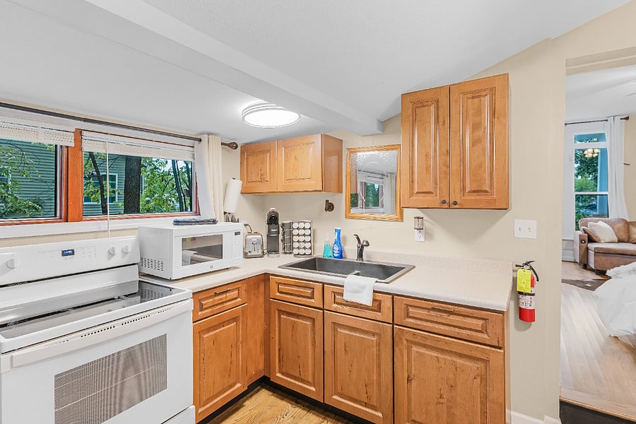 Furnished Finder property 661341_2 photo 7