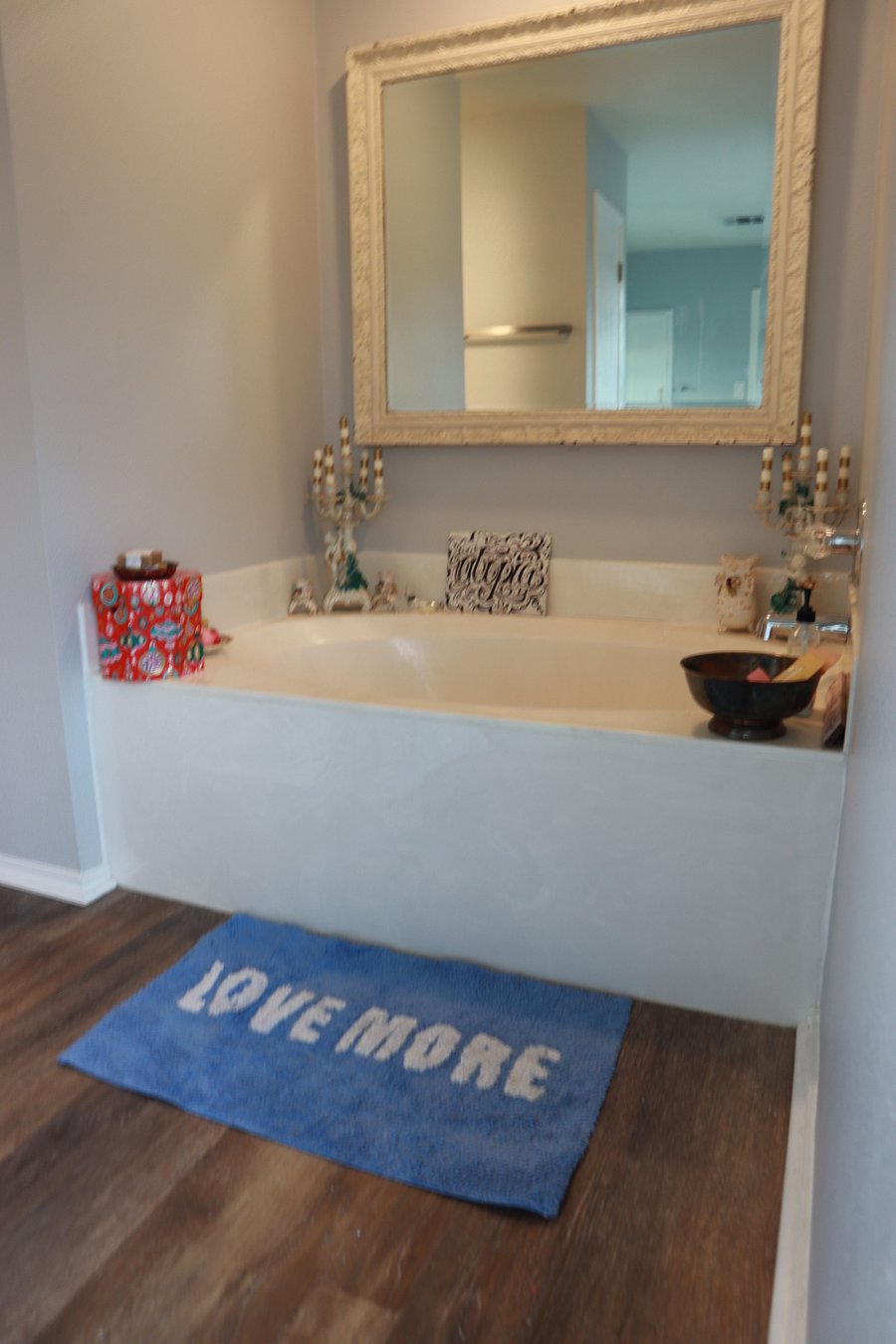 Master Bathtub