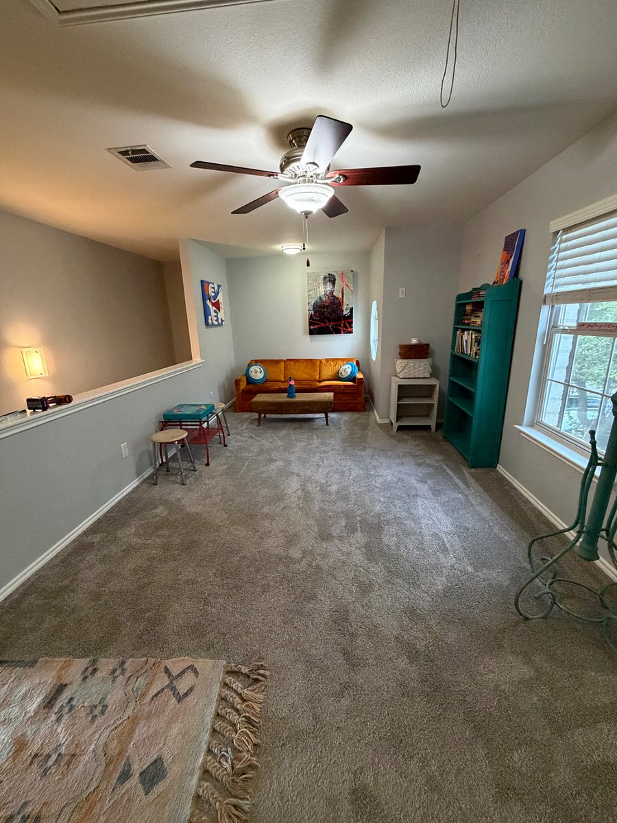 Upstairs flex space