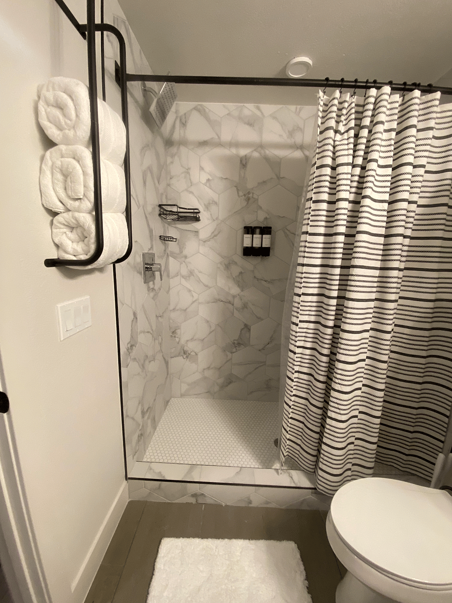 Furnished Finder property 661377_1 photo 17