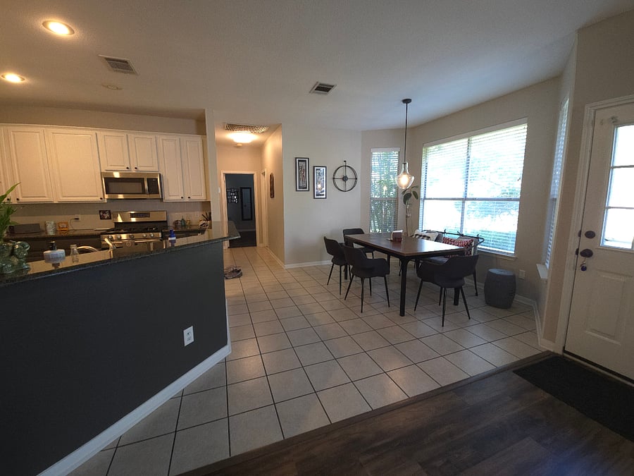 Furnished Finder property 661572_1 photo 3