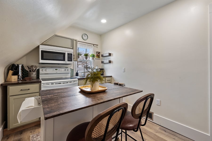 Furnished Finder property 661639_1 photo 6