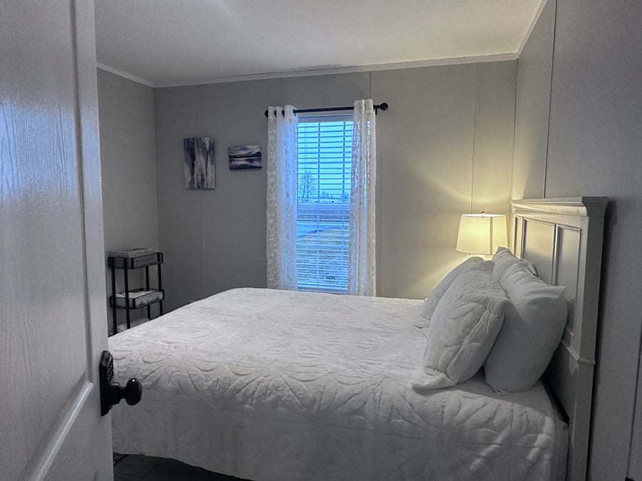 Furnished Finder property 661700_1 photo 17