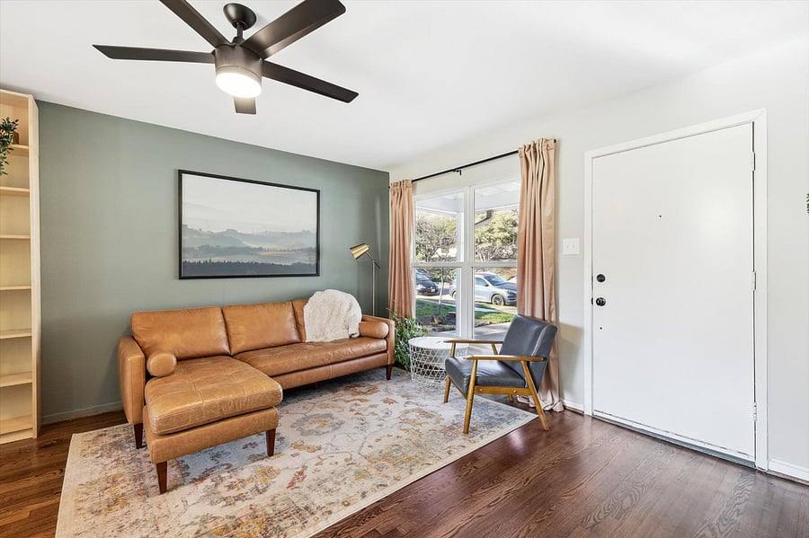 Spacious Living Room, with lots of natural light. Comfy furniture. Soothing and warm colors.