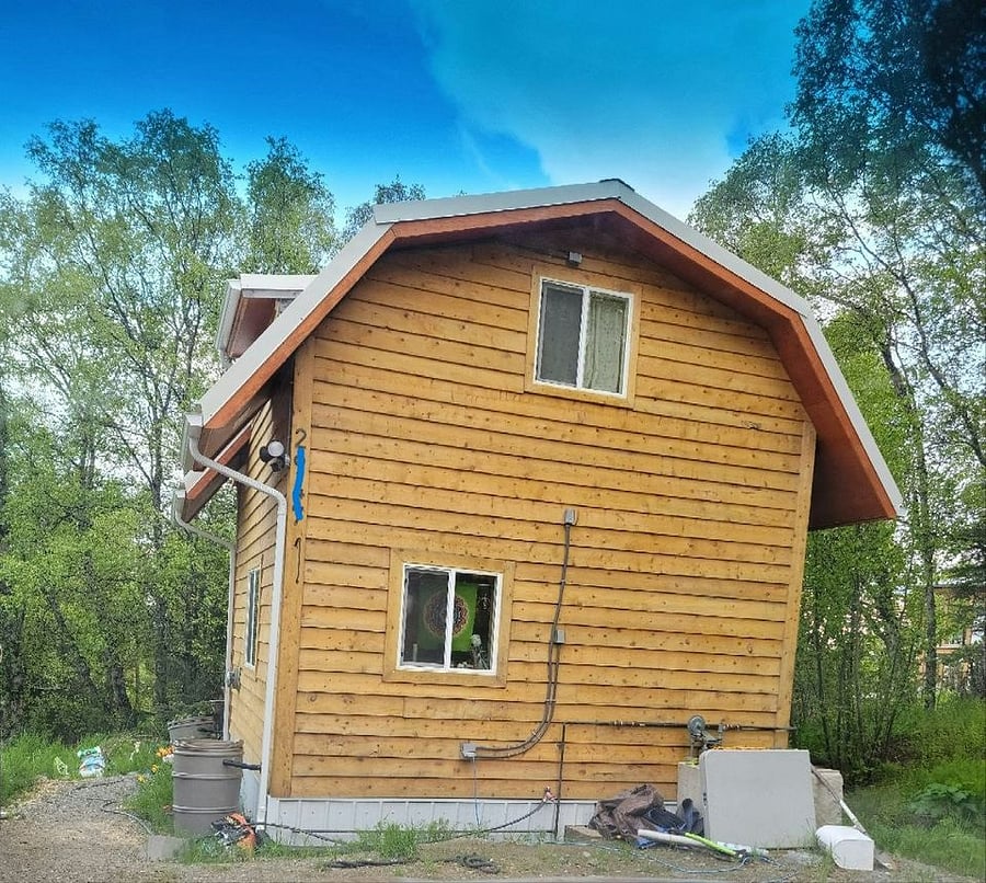 Your cute custom built cabin