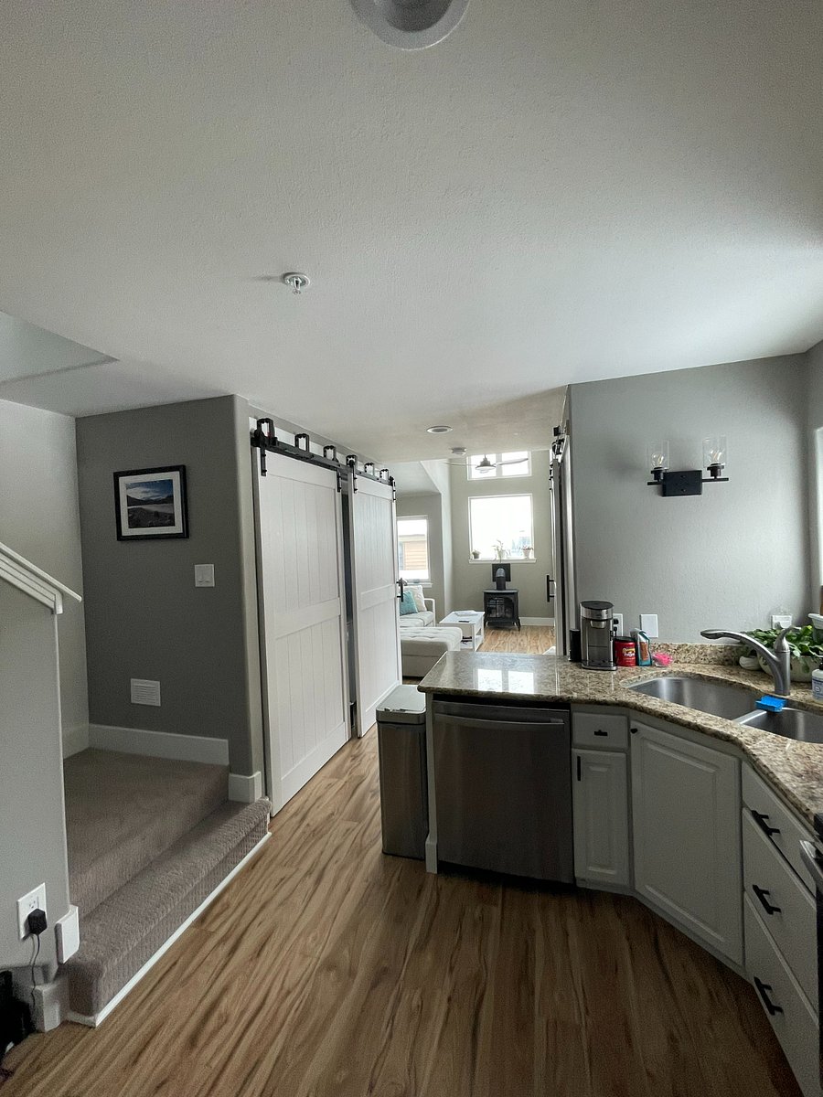 Furnished Finder property 662156_1 photo 2