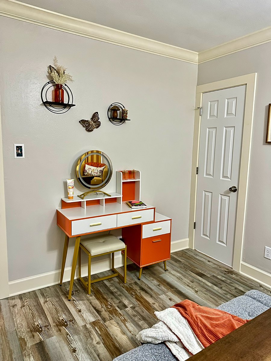 Master Bedroom Vanity