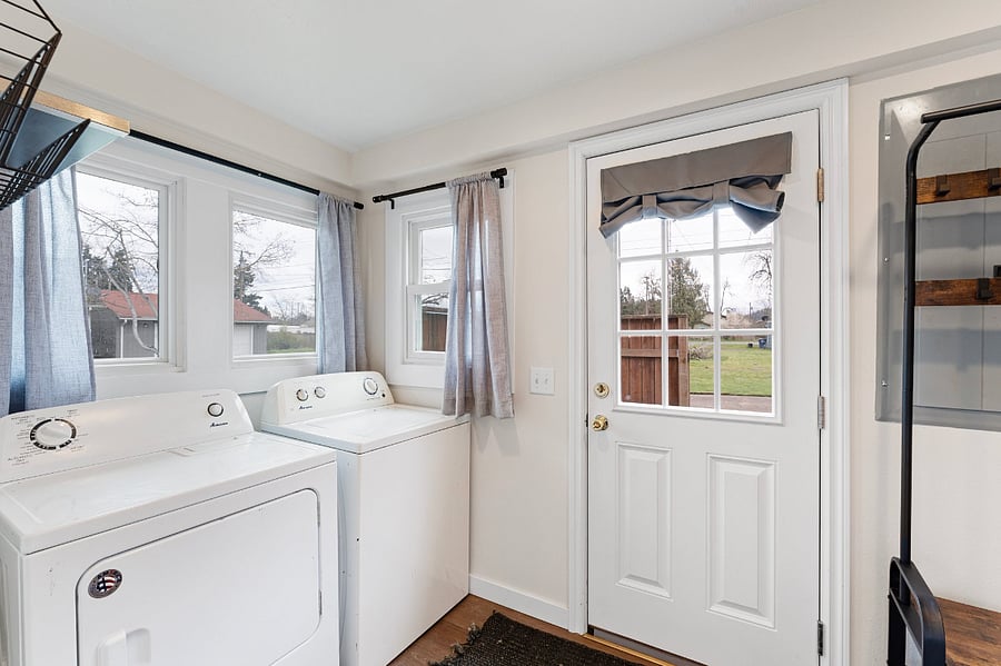 Mudroom-Back Door to fenced backyard
