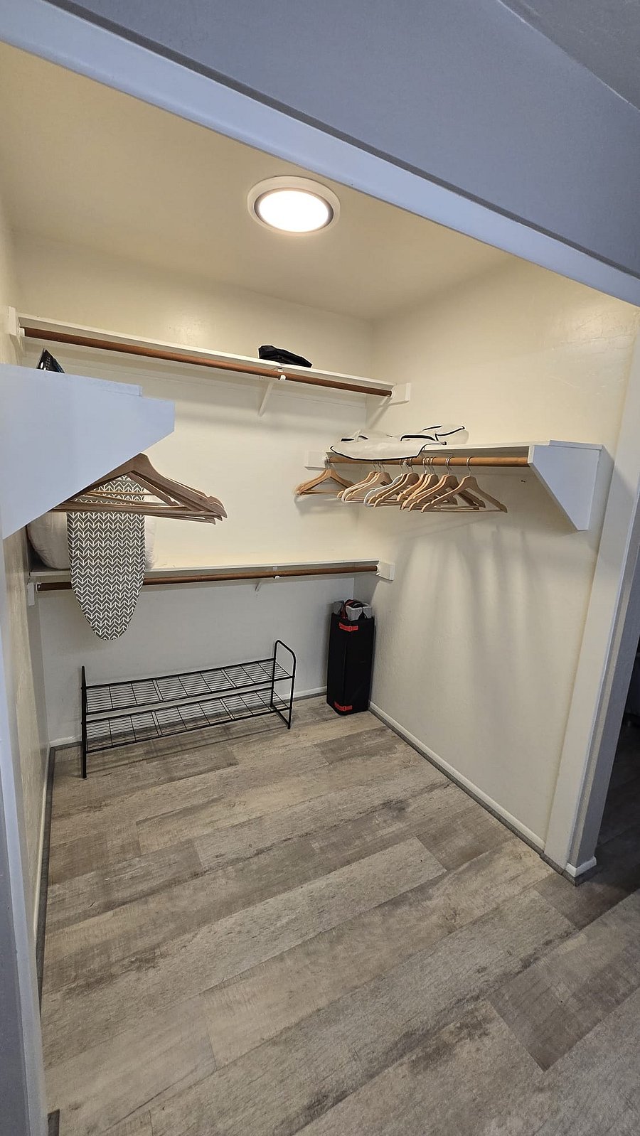 Walking closet