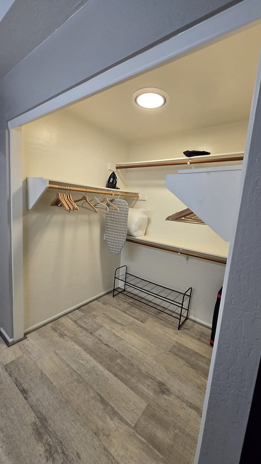 Walking closet