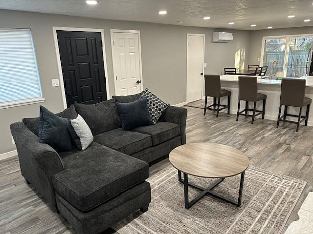 Furnished Finder property 662434_1 photo 9