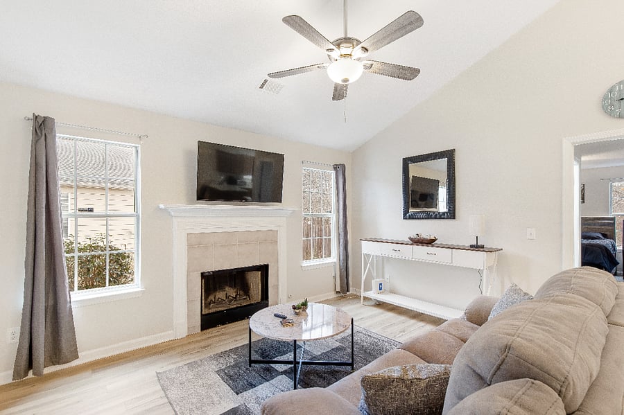 Furnished Finder property 662534_1 photo 3