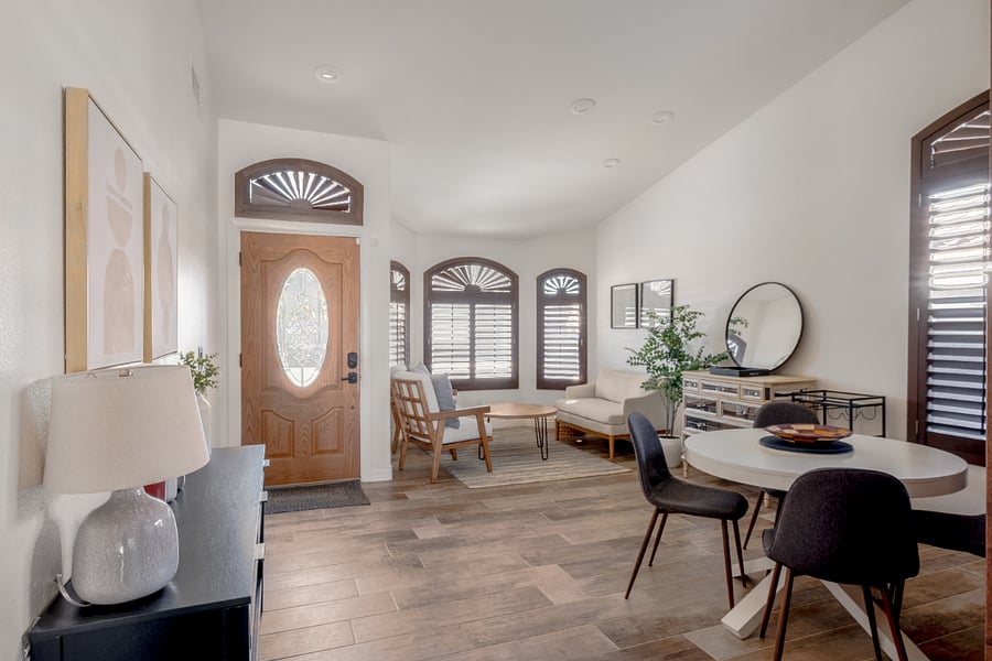 Entry sitting room