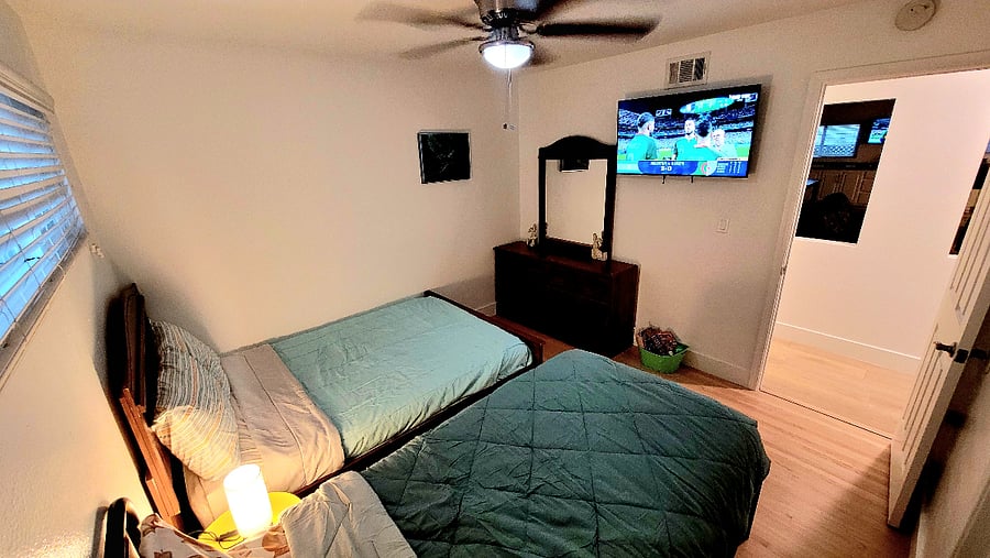 Bedroom 3 - Double & Twin