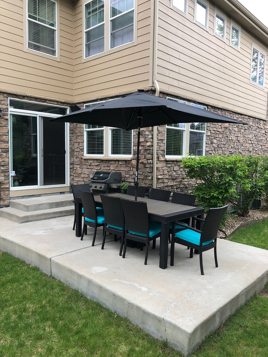 BBQ & Outdoor Eating Area