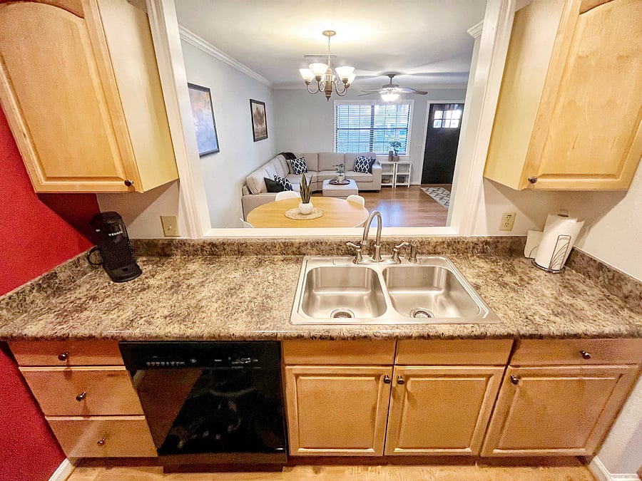 Fully-stocked Kitchen