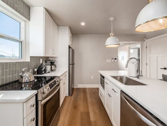 This kitchen is fully stocked!