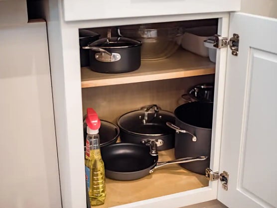 This kitchen is fully stocked!