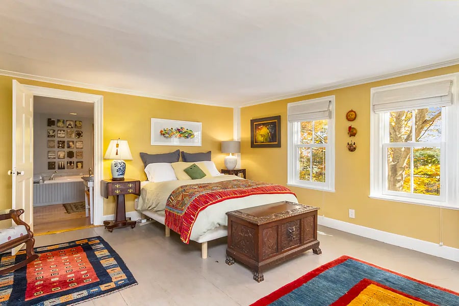 First bedroom with king bed. Super quality new mattress