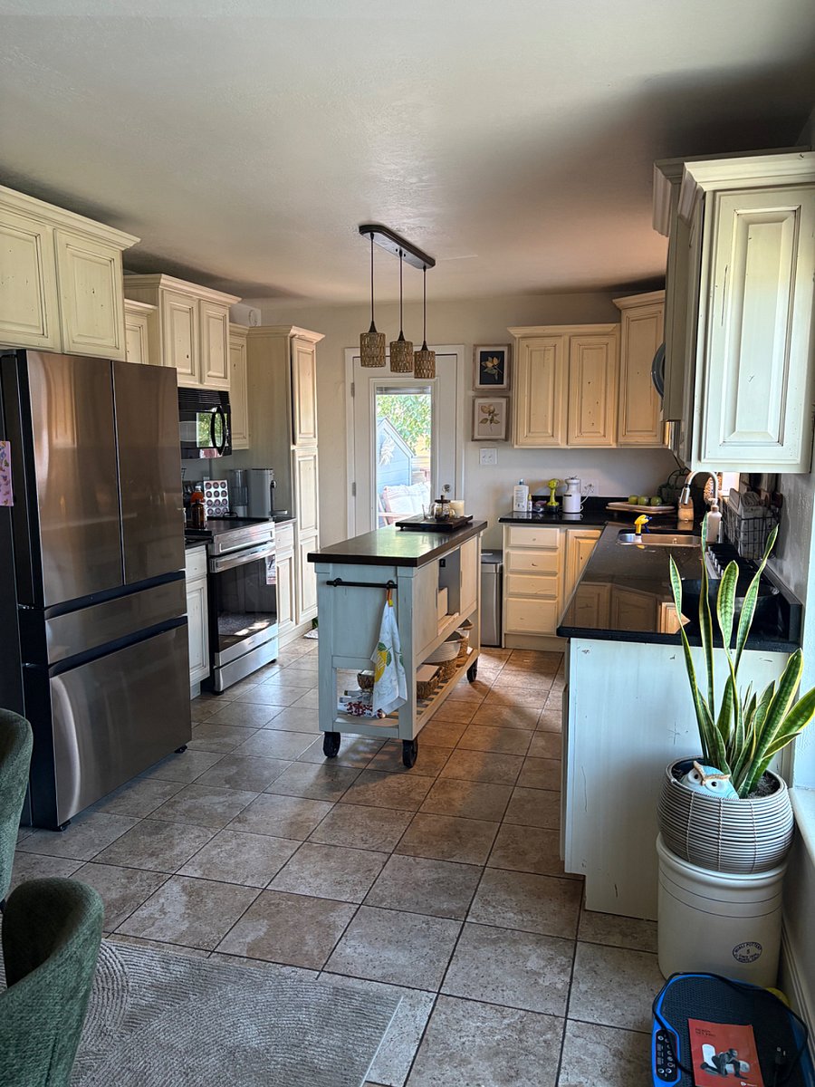 Furnished Finder property 663030_1 photo 3