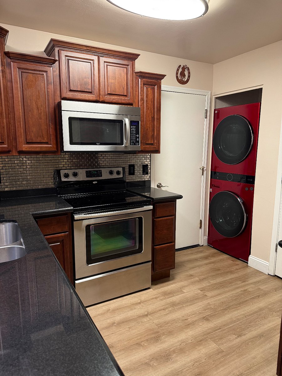 Furnished Finder property 663056_1 photo 23