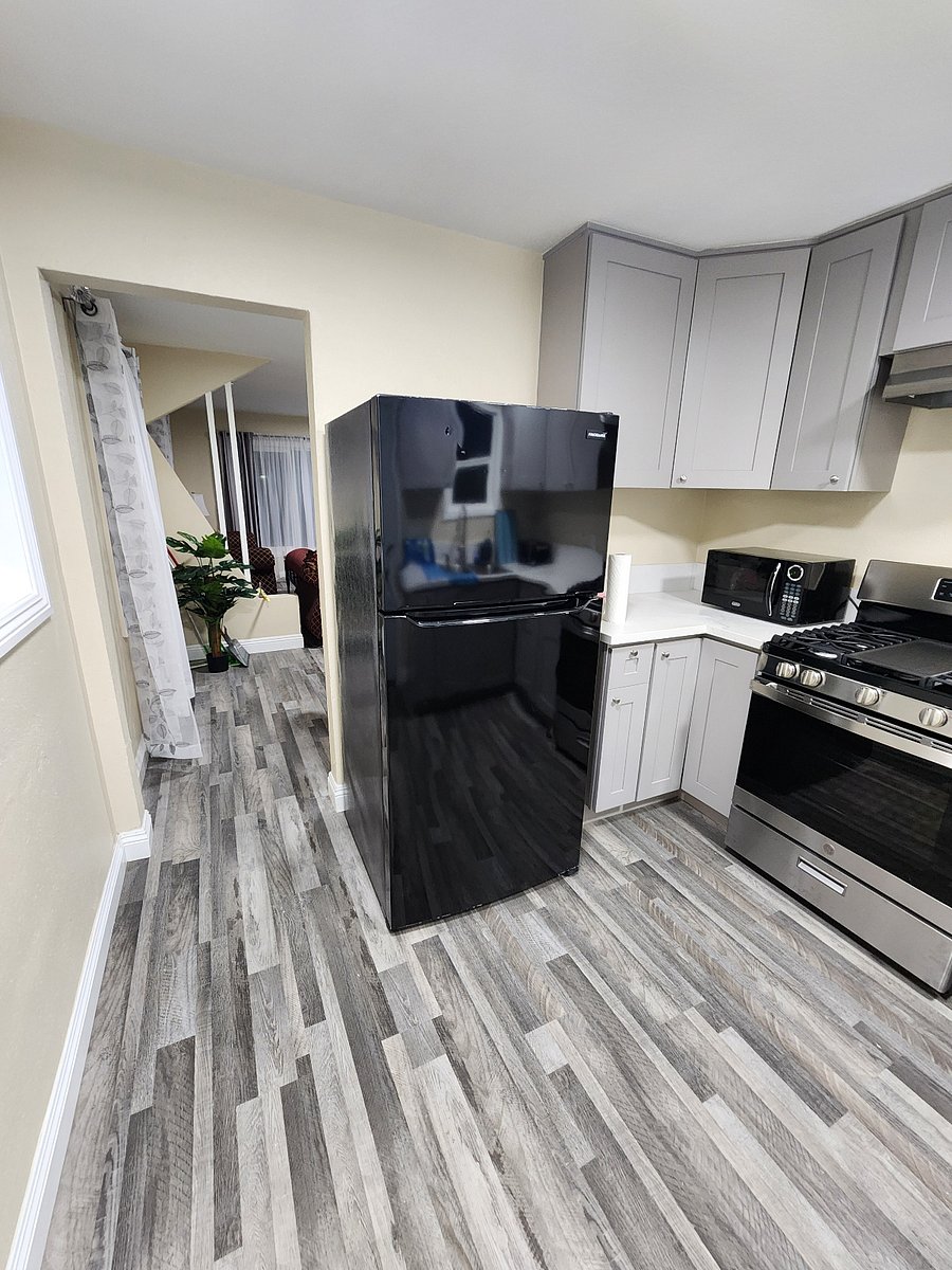 Furnished Finder property 663068_2 photo 6