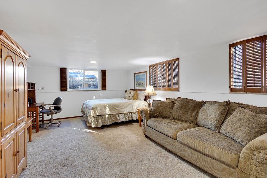 3 LARGE WINDOWS