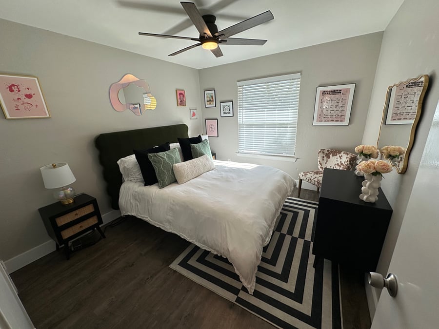 Guest bedroom #1. Lots of light.
