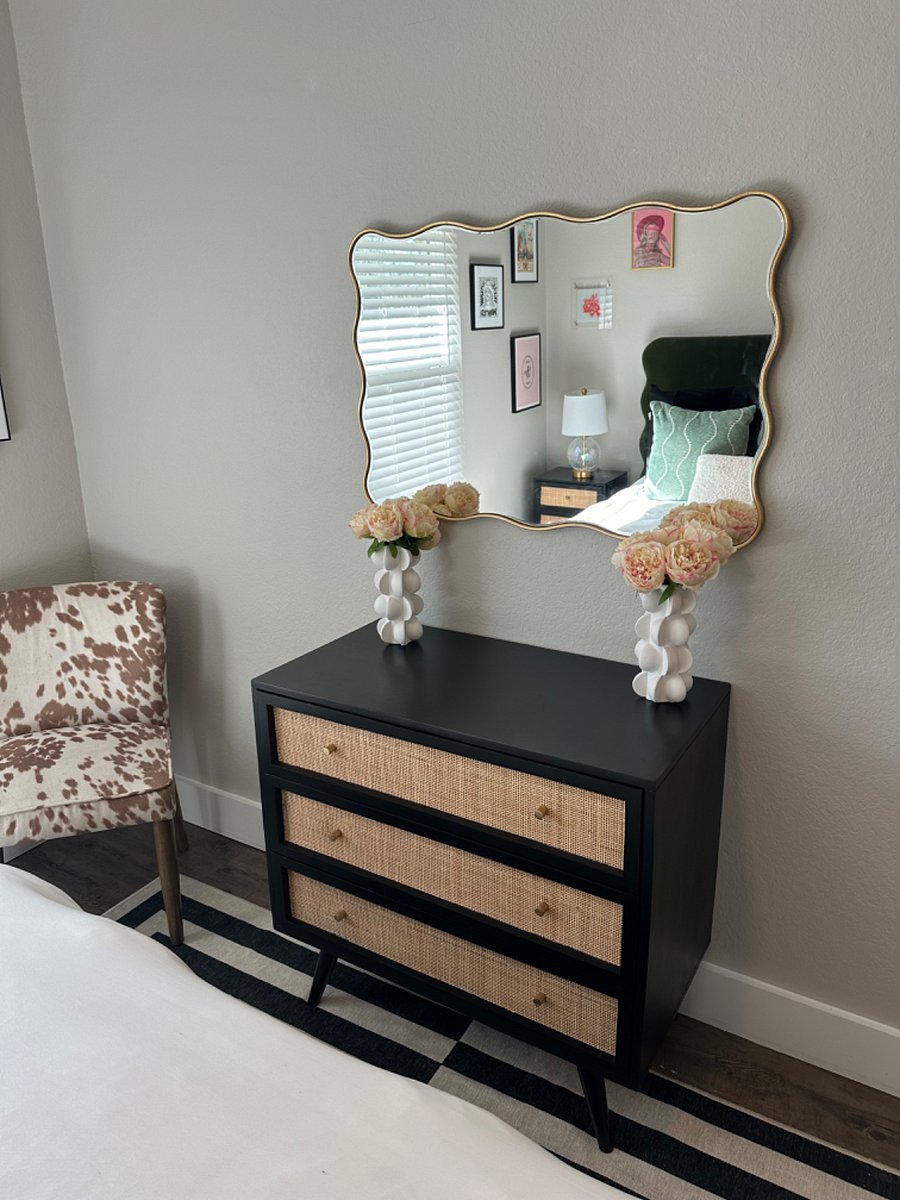 Guest bedroom #1