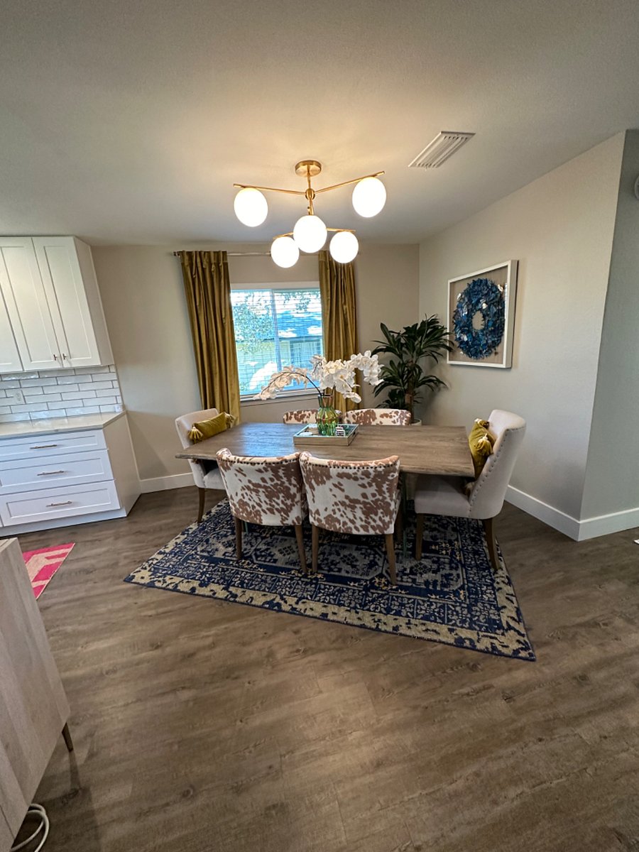 Dining room has seating for 6 + two extra chairs in the guest bedrooms if you want to squeeze in 8.