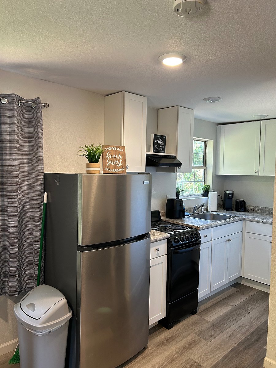 Furnished Finder property 663093_5 photo 3