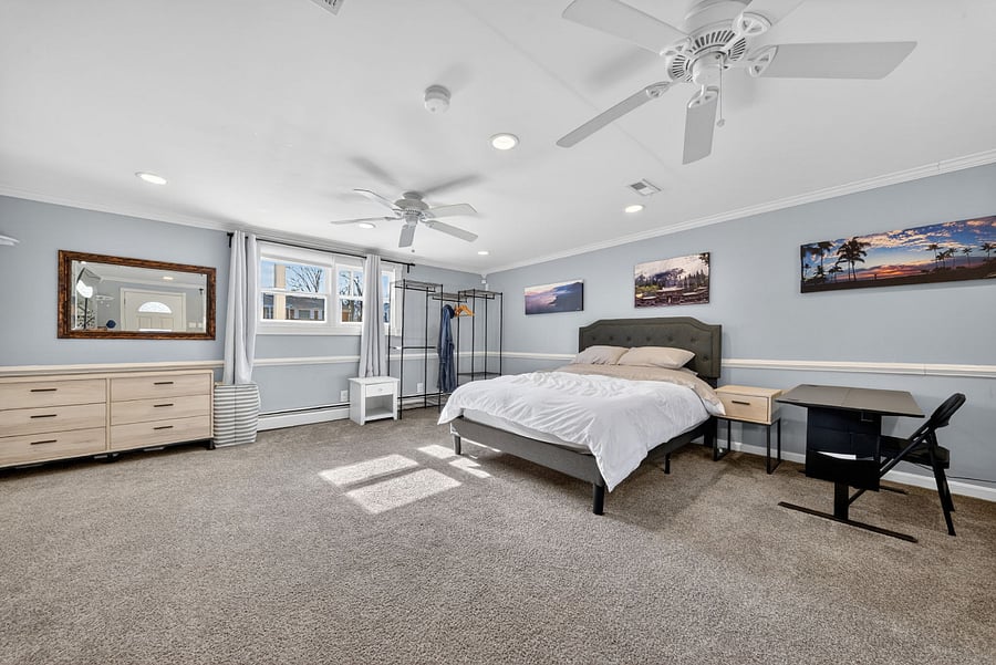 Large Room E