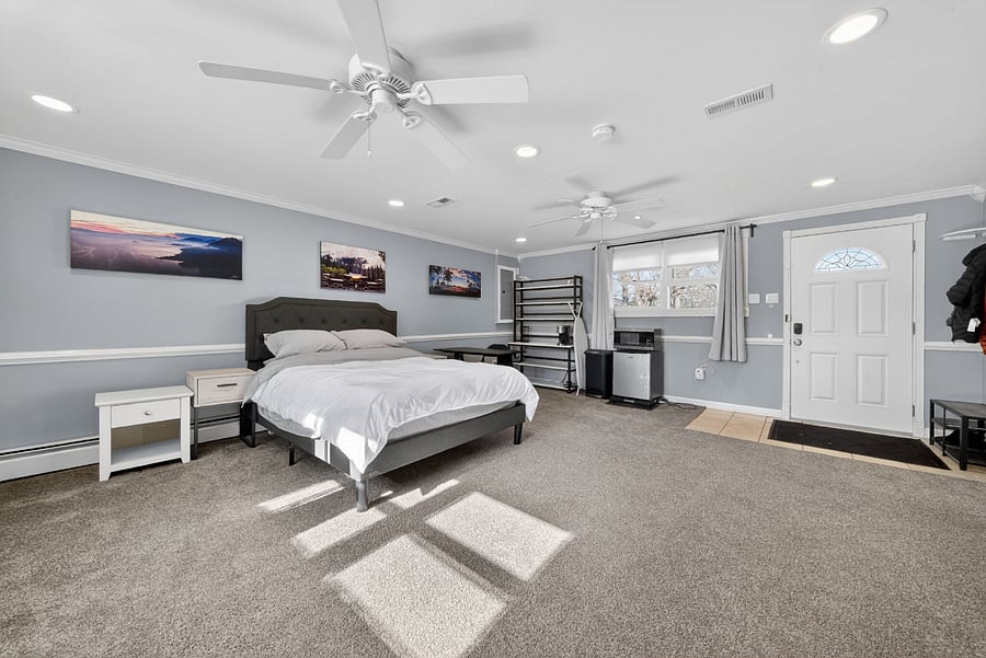 Large Room E