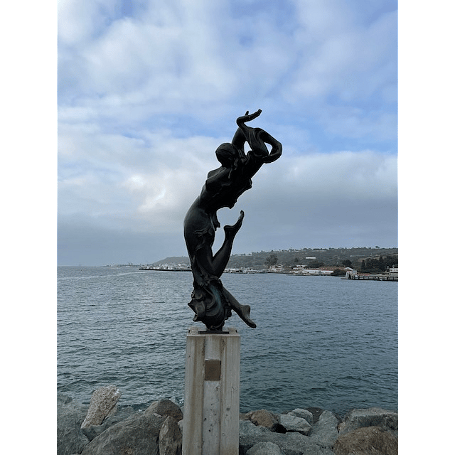 Shelter Island statue