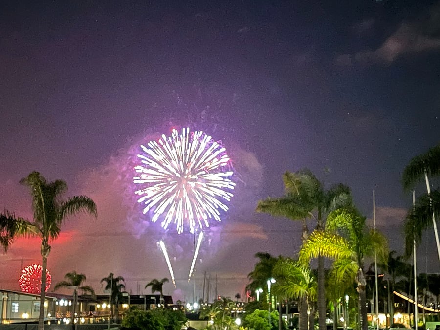No fighting crowds on 4th of July - enjoy the best show in town just steps from your door