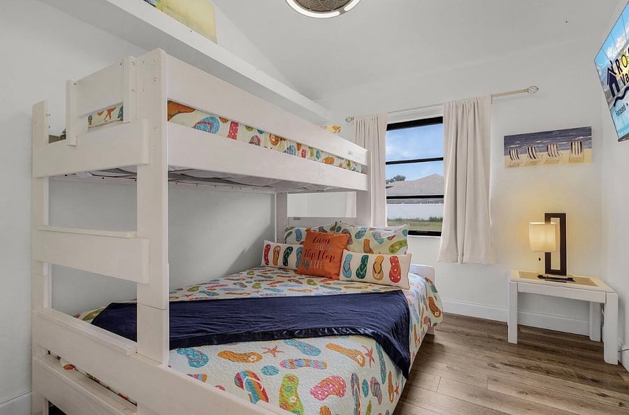 Furnished Finder property 663419_1 photo 15
