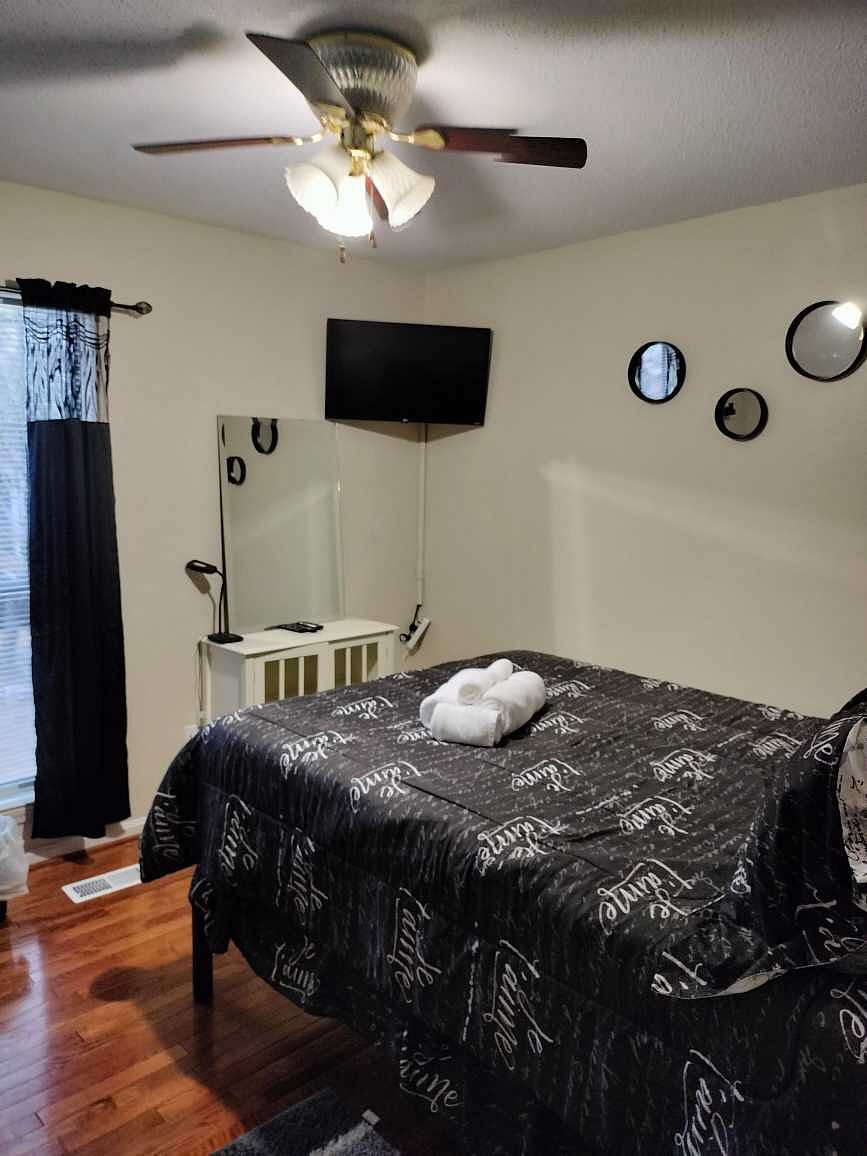 Bedroom (3) Full