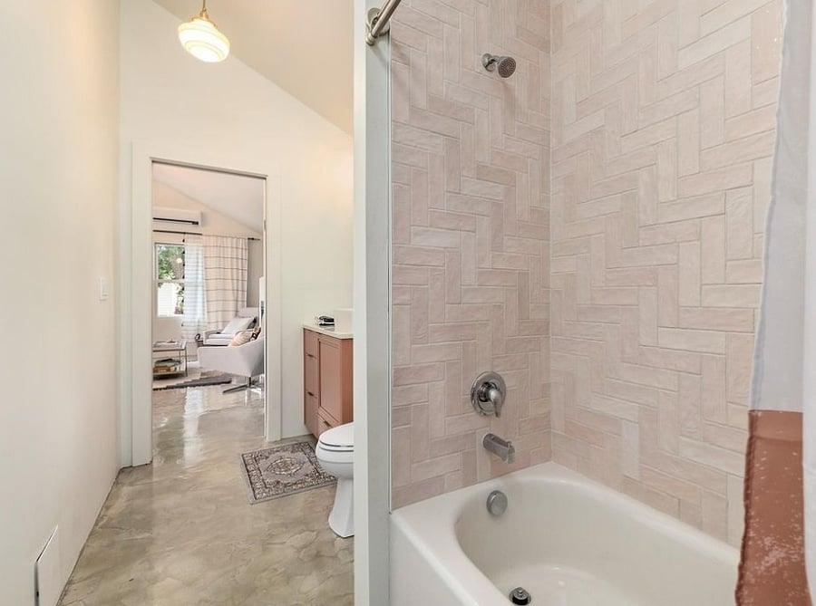 Tankless Water Heater for Nice long warm showers!