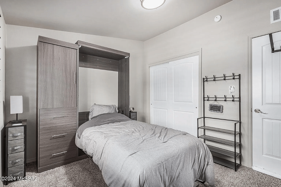 Twin murphy bed