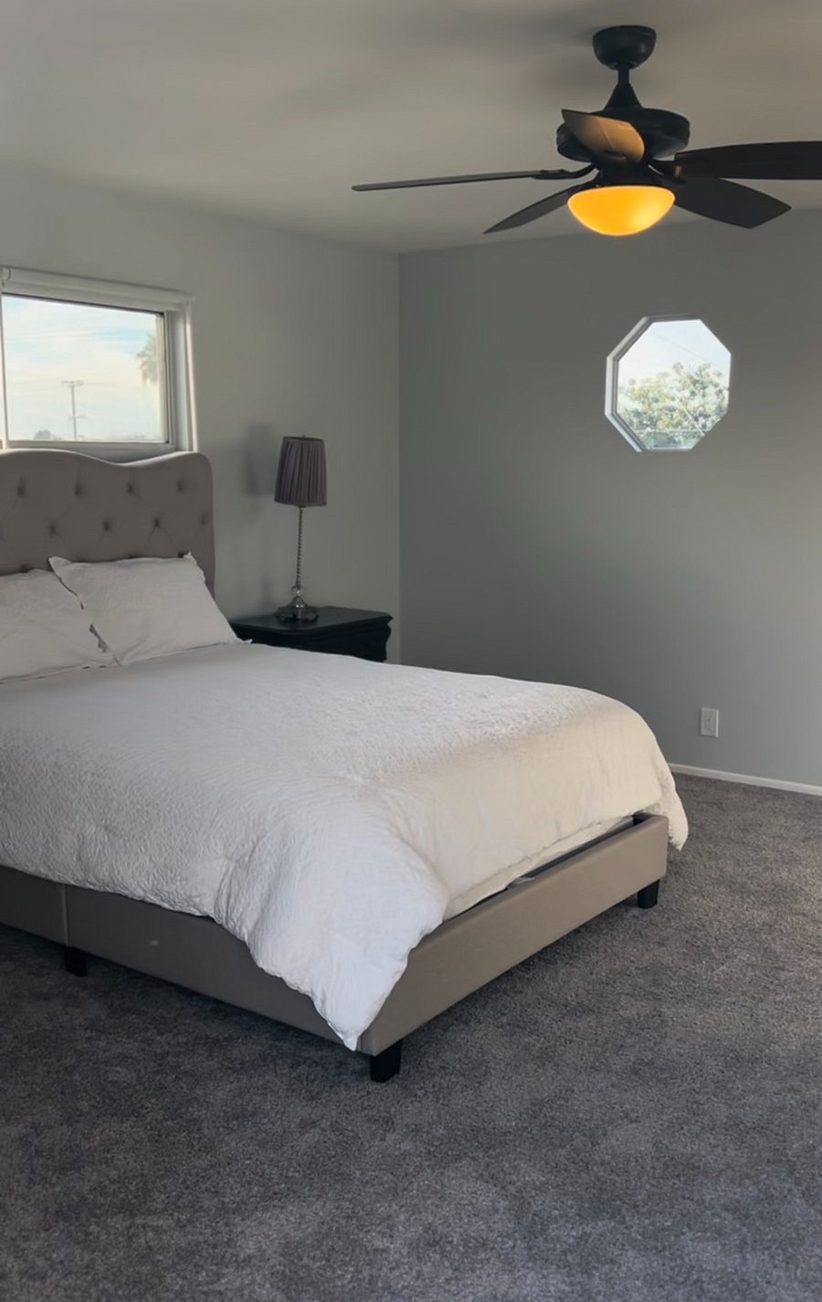 Upstairs Large Bedroom with queen bed
