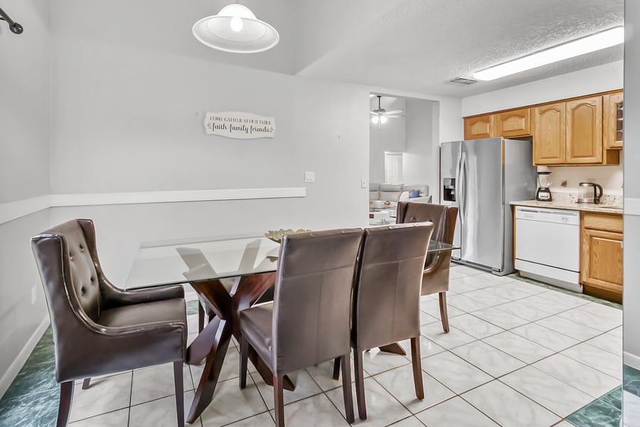 Kitchen - dinning area