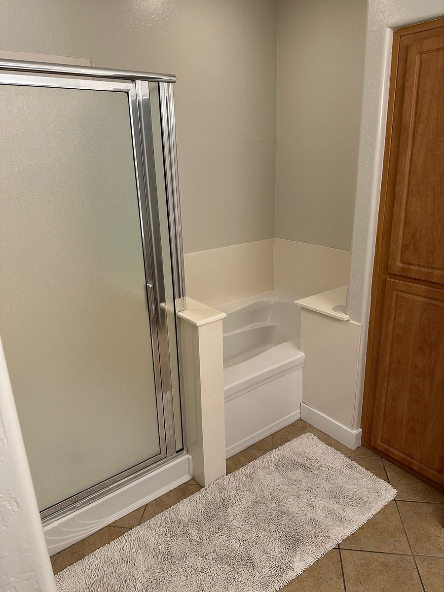 Main Bath with both Shower and Tub