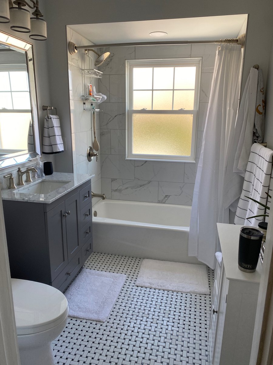 2nd floor full bath